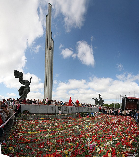 20090509_115658_9maja_riga_pano.jpg
